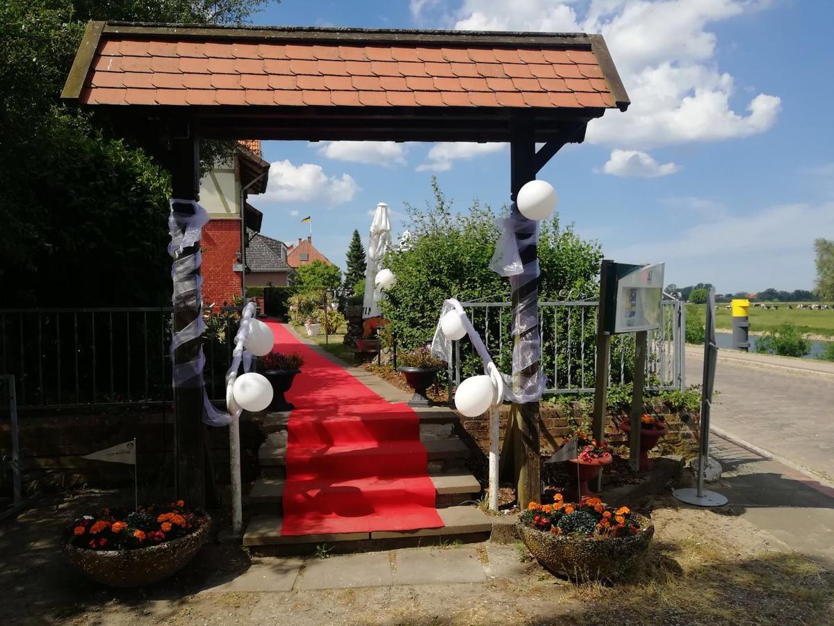 Elbhotel Блеккеде Экстерьер фото